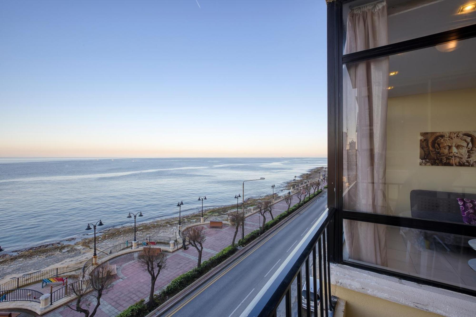 Seafront Sliema Apartment With Balcony & Sea Views By Jl Exterior foto