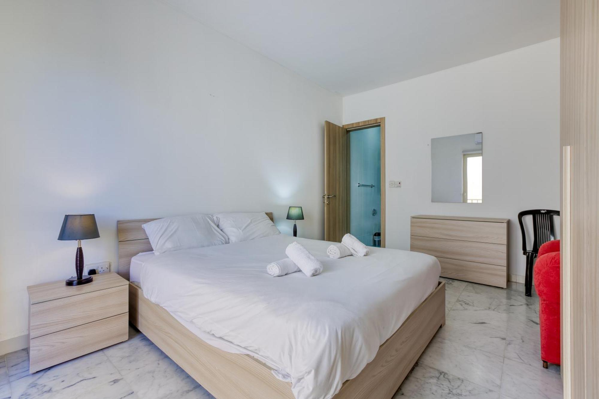 Seafront Sliema Apartment With Balcony & Sea Views By Jl Exterior foto